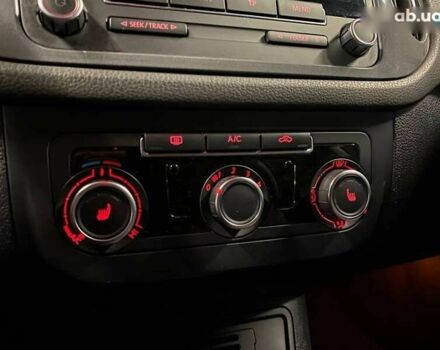 Фольксваген Тігуан, об'ємом двигуна 2 л та пробігом 181 тис. км за 16000 $, фото 13 на Automoto.ua