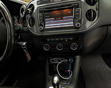 Фольксваген Тигуан, объемом двигателя 2 л и пробегом 168 тыс. км за 11500 $, фото 9 на Automoto.ua