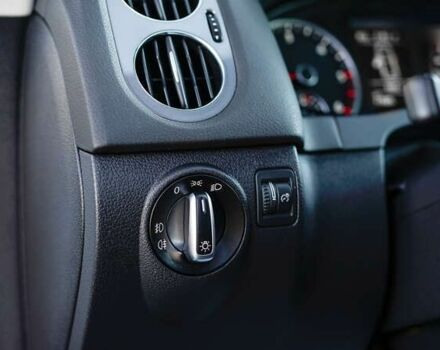 Фольксваген Тигуан, объемом двигателя 2 л и пробегом 77 тыс. км за 17587 $, фото 14 на Automoto.ua