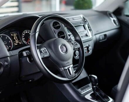 Фольксваген Тигуан, объемом двигателя 2 л и пробегом 77 тыс. км за 17587 $, фото 13 на Automoto.ua