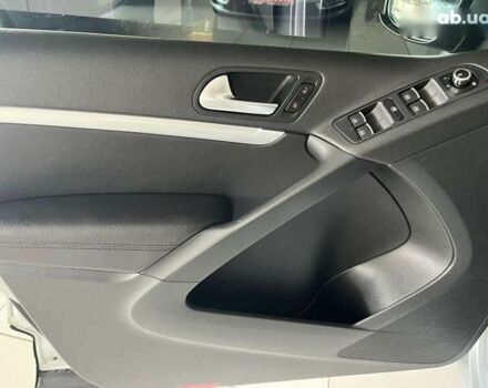 Фольксваген Тігуан, об'ємом двигуна 2 л та пробігом 214 тис. км за 15200 $, фото 10 на Automoto.ua