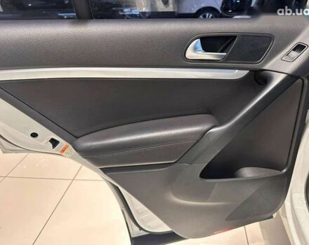 Фольксваген Тігуан, об'ємом двигуна 2 л та пробігом 152 тис. км за 18200 $, фото 24 на Automoto.ua