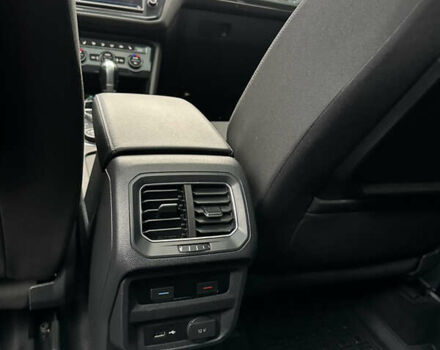 Фольксваген Тигуан, объемом двигателя 1.98 л и пробегом 198 тыс. км за 23500 $, фото 13 на Automoto.ua