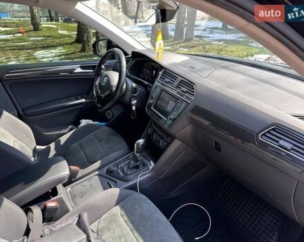 Фольксваген Тигуан, объемом двигателя 1.97 л и пробегом 205 тыс. км за 25500 $, фото 14 на Automoto.ua