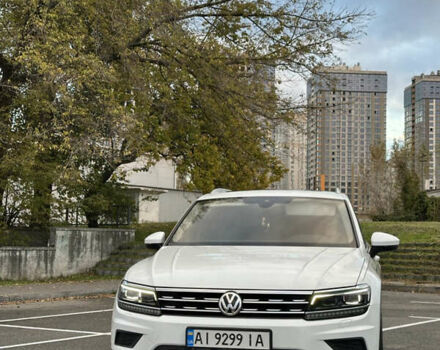 Фольксваген Тигуан, объемом двигателя 1.98 л и пробегом 198 тыс. км за 23500 $, фото 2 на Automoto.ua