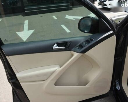 Фольксваген Тигуан, объемом двигателя 2 л и пробегом 170 тыс. км за 11000 $, фото 10 на Automoto.ua