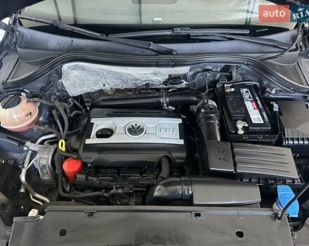 Фольксваген Тигуан, объемом двигателя 2 л и пробегом 123 тыс. км за 12000 $, фото 7 на Automoto.ua