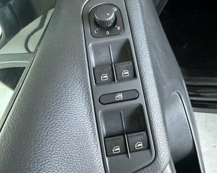 Фольксваген Тигуан, объемом двигателя 2 л и пробегом 123 тыс. км за 12000 $, фото 9 на Automoto.ua