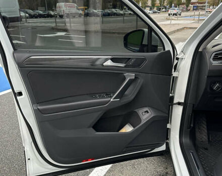 Фольксваген Тигуан, объемом двигателя 1.98 л и пробегом 198 тыс. км за 23500 $, фото 7 на Automoto.ua