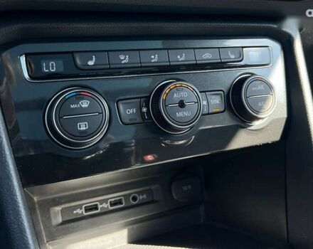 Фольксваген Тігуан, об'ємом двигуна 2 л та пробігом 123 тис. км за 21490 $, фото 20 на Automoto.ua