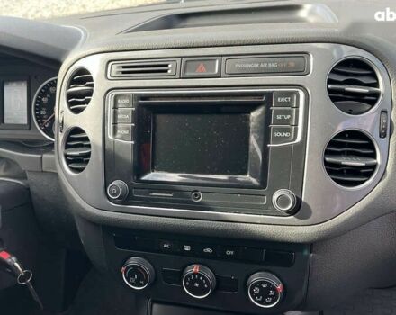 Фольксваген Тигуан, объемом двигателя 2 л и пробегом 142 тыс. км за 12200 $, фото 24 на Automoto.ua