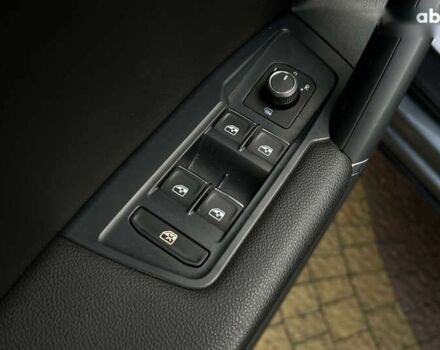 Фольксваген Тігуан, об'ємом двигуна 2 л та пробігом 75 тис. км за 23900 $, фото 16 на Automoto.ua