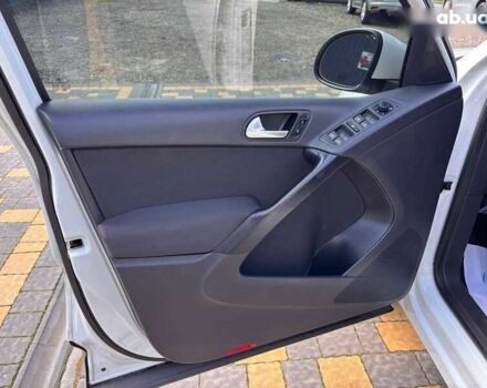 Фольксваген Тигуан, объемом двигателя 2 л и пробегом 134 тыс. км за 12600 $, фото 18 на Automoto.ua