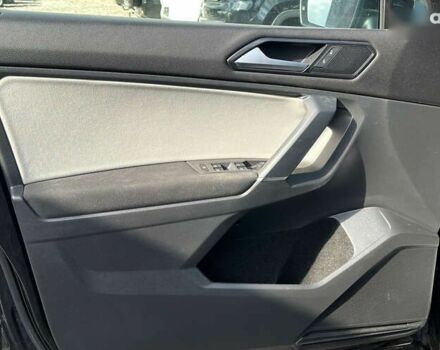 Фольксваген Тигуан, объемом двигателя 2 л и пробегом 42 тыс. км за 17000 $, фото 27 на Automoto.ua