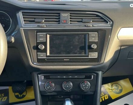 Фольксваген Тігуан, об'ємом двигуна 2 л та пробігом 42 тис. км за 18000 $, фото 15 на Automoto.ua