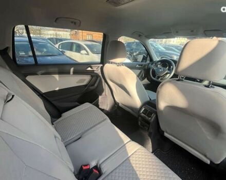 Фольксваген Тігуан, об'ємом двигуна 2 л та пробігом 42 тис. км за 18000 $, фото 20 на Automoto.ua