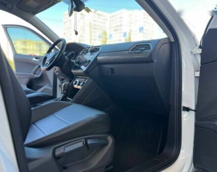 Фольксваген Тігуан, об'ємом двигуна 2 л та пробігом 64 тис. км за 17900 $, фото 24 на Automoto.ua