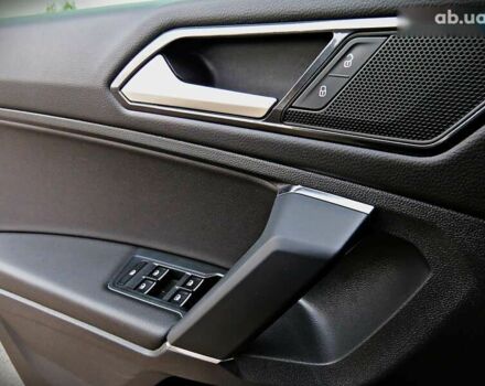 Фольксваген Тигуан, объемом двигателя 2 л и пробегом 135 тыс. км за 18800 $, фото 7 на Automoto.ua