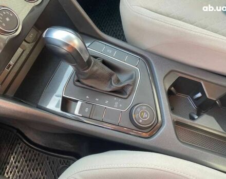 Фольксваген Тигуан, объемом двигателя 2 л и пробегом 142 тыс. км за 16900 $, фото 17 на Automoto.ua