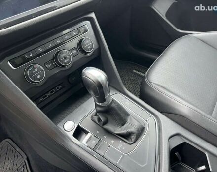 Фольксваген Тігуан, об'ємом двигуна 2 л та пробігом 112 тис. км за 17800 $, фото 17 на Automoto.ua