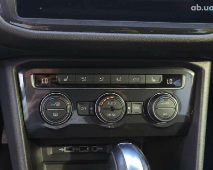 Фольксваген Тігуан, об'ємом двигуна 2 л та пробігом 115 тис. км за 17650 $, фото 19 на Automoto.ua