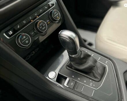 Фольксваген Тігуан, об'ємом двигуна 2 л та пробігом 135 тис. км за 19200 $, фото 11 на Automoto.ua