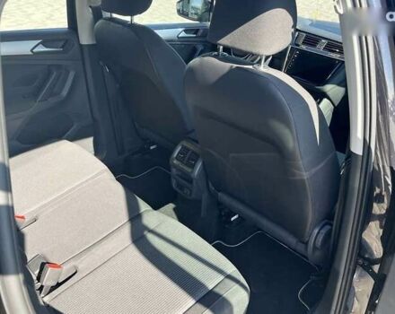 Фольксваген Тігуан, об'ємом двигуна 2 л та пробігом 258 тис. км за 18700 $, фото 28 на Automoto.ua