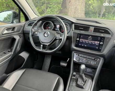 Фольксваген Тігуан, об'ємом двигуна 2 л та пробігом 162 тис. км за 19500 $, фото 28 на Automoto.ua