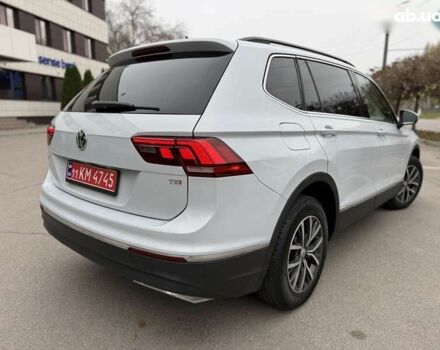 Фольксваген Тигуан, объемом двигателя 2 л и пробегом 72 тыс. км за 19300 $, фото 7 на Automoto.ua
