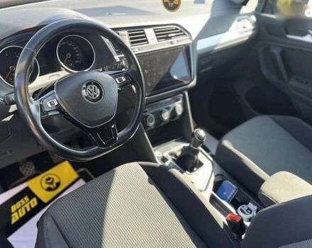 Фольксваген Тігуан, об'ємом двигуна 2 л та пробігом 258 тис. км за 18700 $, фото 12 на Automoto.ua