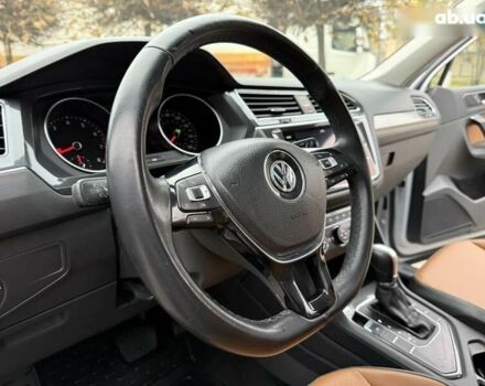 Фольксваген Тигуан, объемом двигателя 2 л и пробегом 72 тыс. км за 19300 $, фото 24 на Automoto.ua