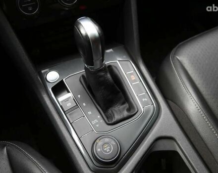 Фольксваген Тігуан, об'ємом двигуна 2 л та пробігом 138 тис. км за 17900 $, фото 18 на Automoto.ua