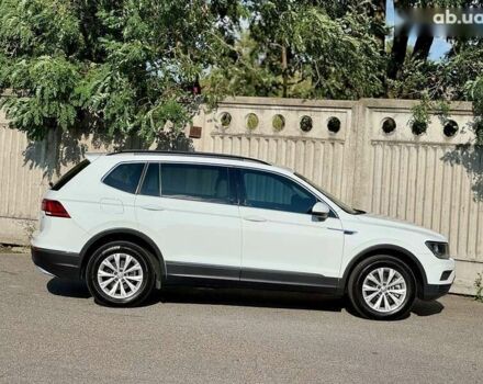 Фольксваген Тігуан, об'ємом двигуна 2 л та пробігом 147 тис. км за 19200 $, фото 9 на Automoto.ua