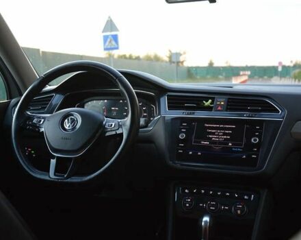 Фольксваген Тигуан, объемом двигателя 2 л и пробегом 152 тыс. км за 23100 $, фото 19 на Automoto.ua