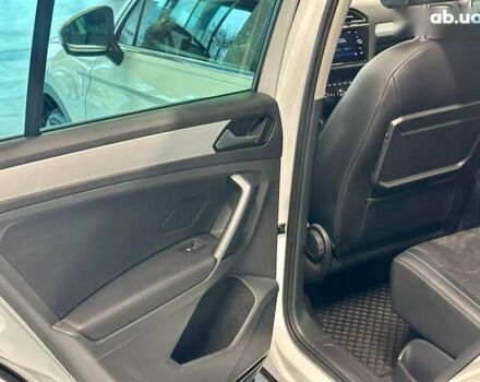 Фольксваген Тігуан, об'ємом двигуна 2 л та пробігом 147 тис. км за 22790 $, фото 28 на Automoto.ua