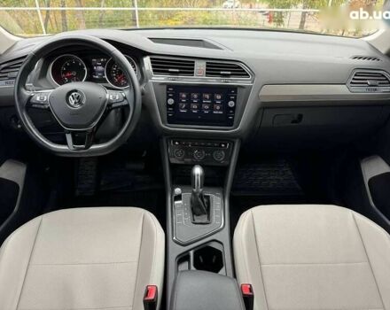 Фольксваген Тігуан, об'ємом двигуна 2 л та пробігом 117 тис. км за 19650 $, фото 26 на Automoto.ua