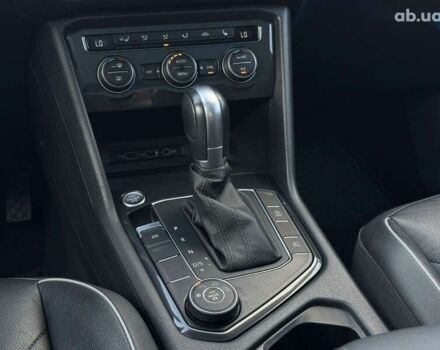 Фольксваген Тигуан, объемом двигателя 2 л и пробегом 146 тыс. км за 21300 $, фото 26 на Automoto.ua