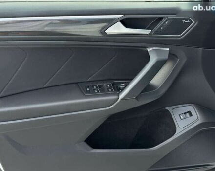 Фольксваген Тигуан, объемом двигателя 2 л и пробегом 146 тыс. км за 21300 $, фото 27 на Automoto.ua