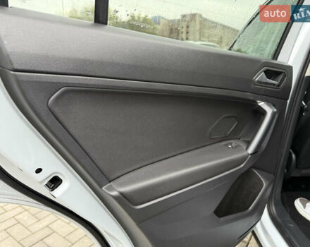 Фольксваген Тигуан, объемом двигателя 2 л и пробегом 171 тыс. км за 16100 $, фото 14 на Automoto.ua