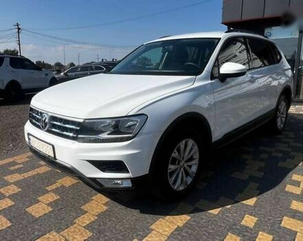 Фольксваген Тігуан, об'ємом двигуна 2 л та пробігом 163 тис. км за 15990 $, фото 11 на Automoto.ua
