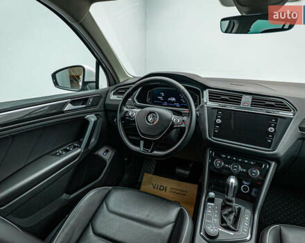 Фольксваген Тигуан, объемом двигателя 2 л и пробегом 56 тыс. км за 31844 $, фото 12 на Automoto.ua