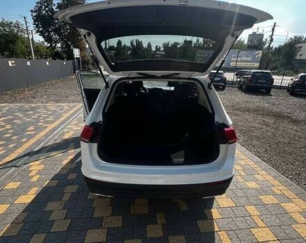 Фольксваген Тігуан, об'ємом двигуна 2 л та пробігом 163 тис. км за 15990 $, фото 16 на Automoto.ua