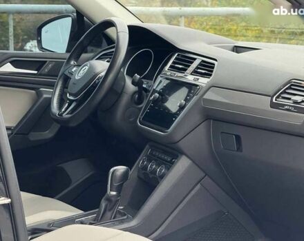 Фольксваген Тігуан, об'ємом двигуна 2 л та пробігом 117 тис. км за 19650 $, фото 27 на Automoto.ua