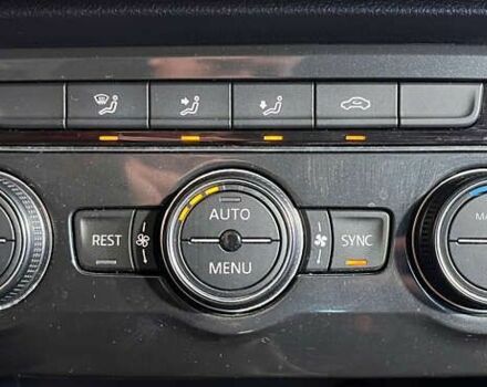 Фольксваген Тигуан, объемом двигателя 2 л и пробегом 191 тыс. км за 22950 $, фото 19 на Automoto.ua