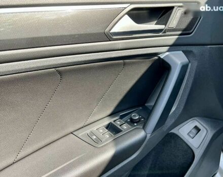 Фольксваген Тигуан, объемом двигателя 2 л и пробегом 103 тыс. км за 35500 $, фото 19 на Automoto.ua