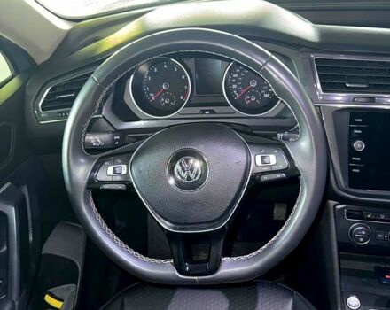 Фольксваген Тигуан, объемом двигателя 2 л и пробегом 100 тыс. км за 17000 $, фото 4 на Automoto.ua