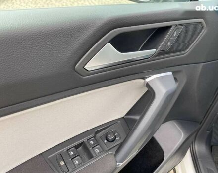 Фольксваген Тигуан, объемом двигателя 2 л и пробегом 33 тыс. км за 18900 $, фото 11 на Automoto.ua