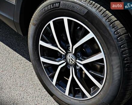 Фольксваген Тігуан, об'ємом двигуна 2 л та пробігом 128 тис. км за 19900 $, фото 4 на Automoto.ua