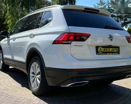 Фольксваген Тігуан, об'ємом двигуна 2 л та пробігом 211 тис. км за 16999 $, фото 4 на Automoto.ua