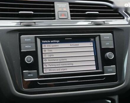 Фольксваген Тигуан, объемом двигателя 2 л и пробегом 54 тыс. км за 16970 $, фото 26 на Automoto.ua